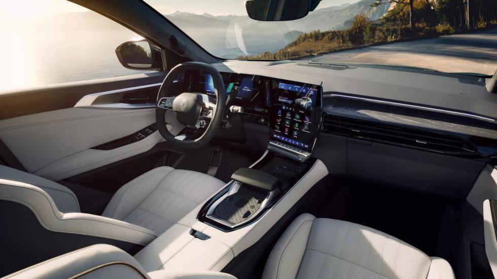 Πρεμιέρα για το ανανεωμένο Renault Espace